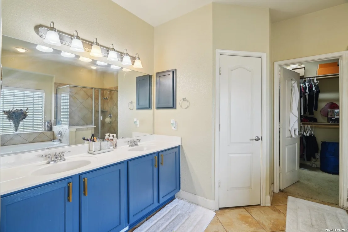 Photo of 7027 LAURA HTS
