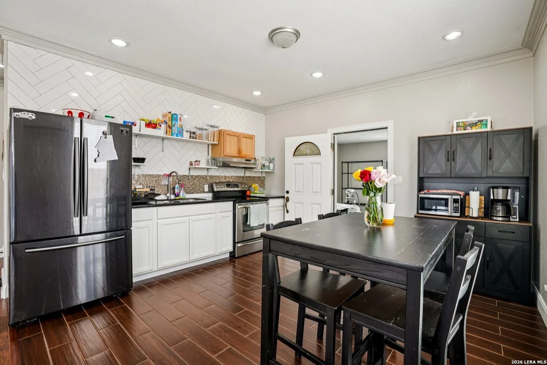 Photo of 325 Las Palomas