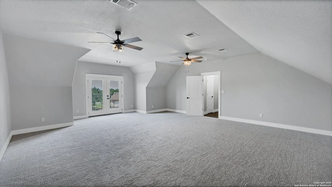 Photo of 725 Winding View