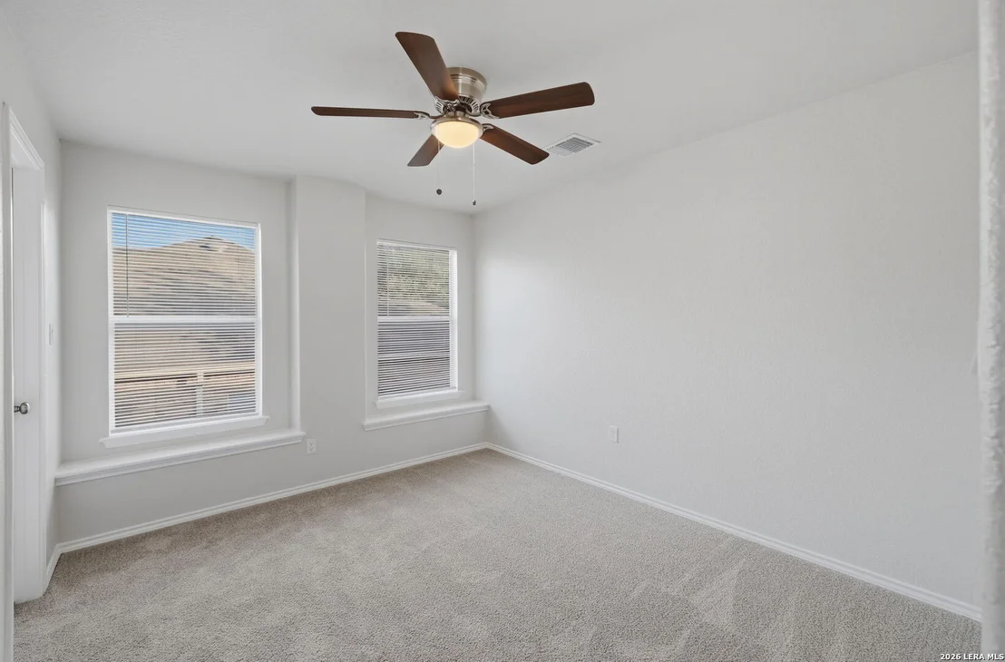Photo of 1146 Kite Cor
