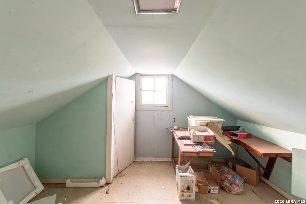 Photo of 546 Blanco