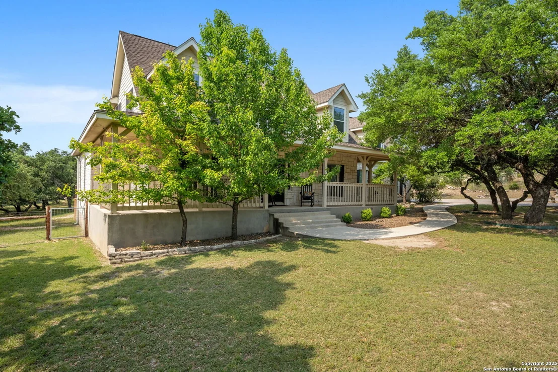 Photo of 102 Kendall View Dr