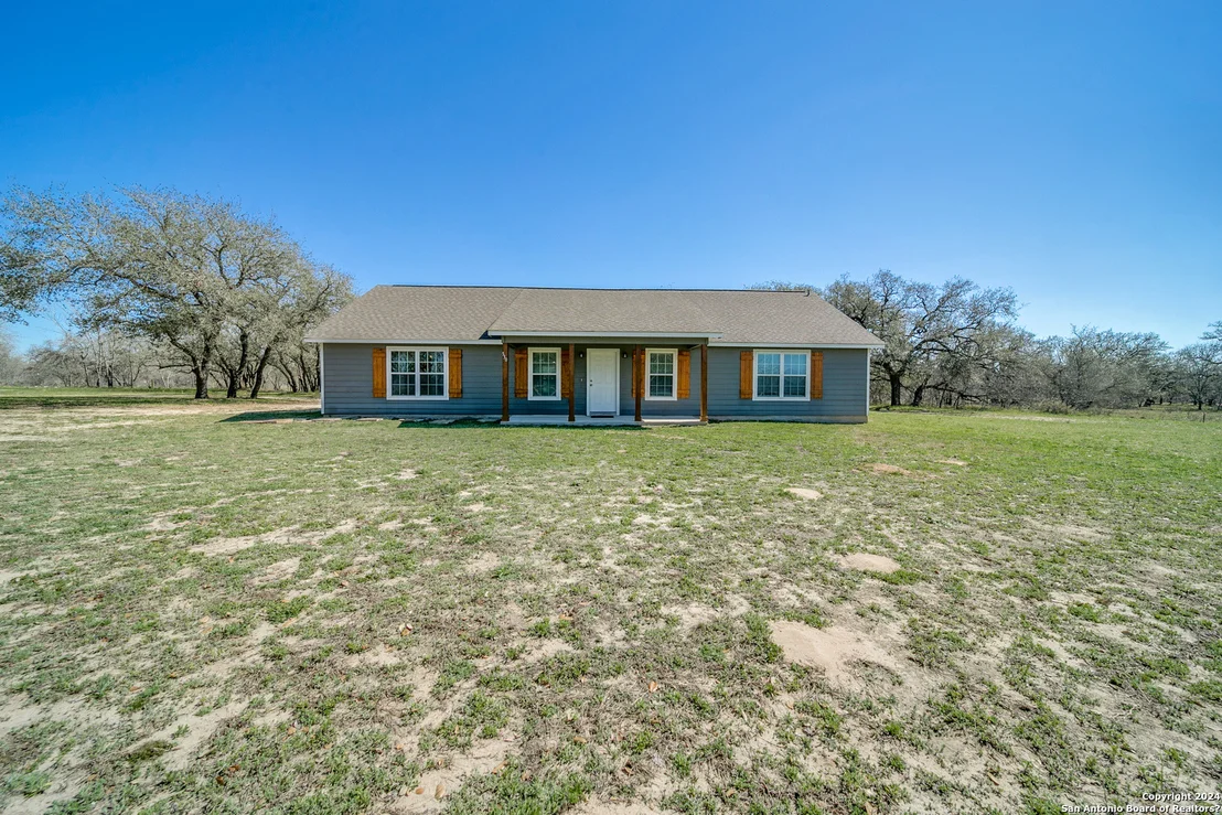 Photo of 530 GARDEN DR