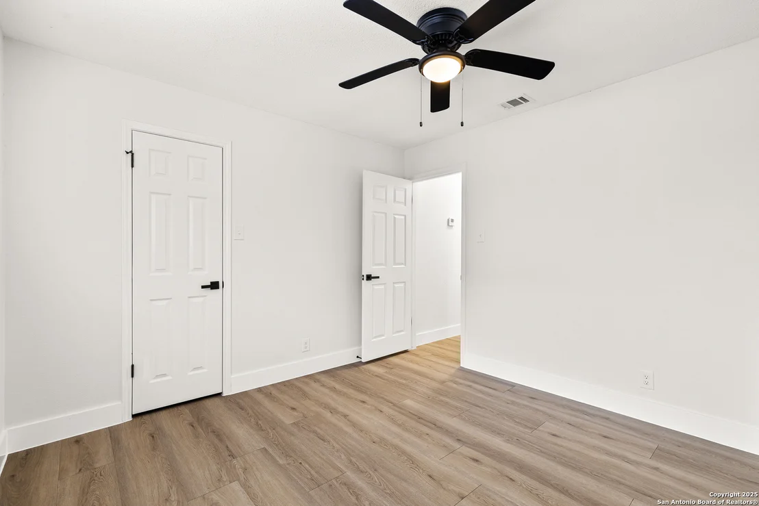 Photo of 2511 Old Trail