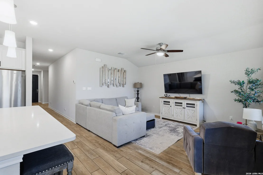 Photo of 3016 Toscana