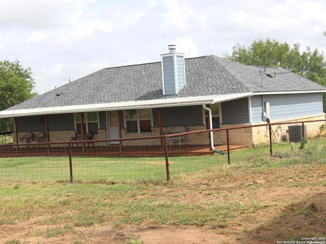 Photo of 1571 State Highway 173