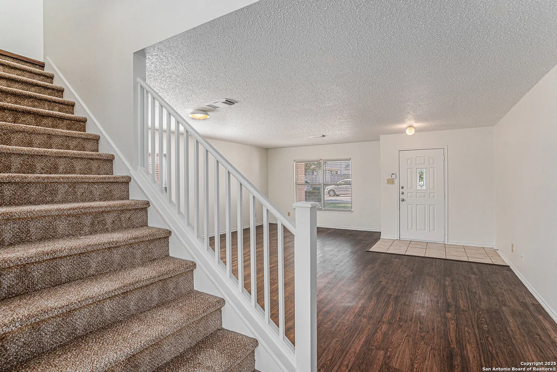 Photo of 8447 Mannington