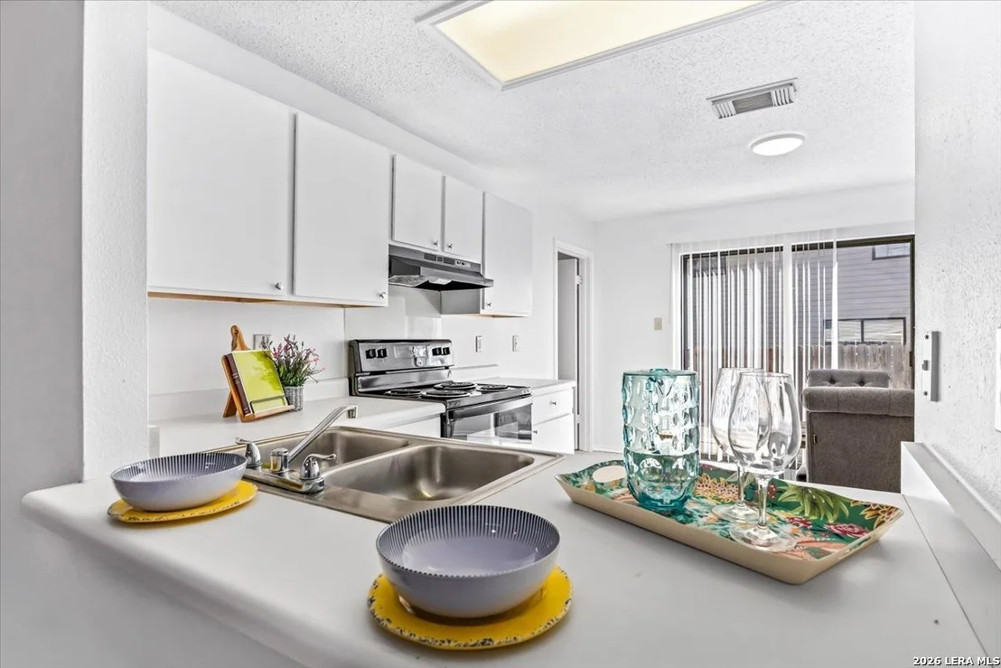 Photo of 5006 Kenton Trce
