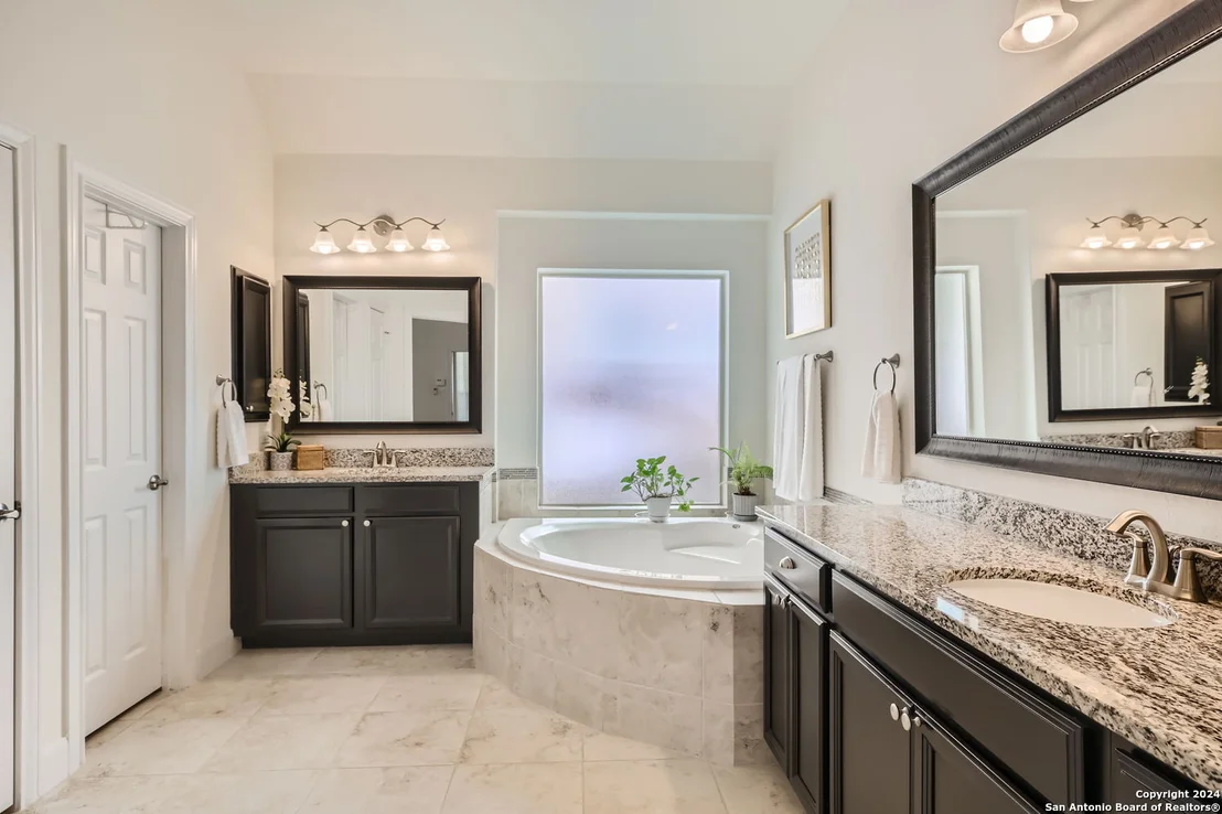 Photo of 3331 Calhoun Cove