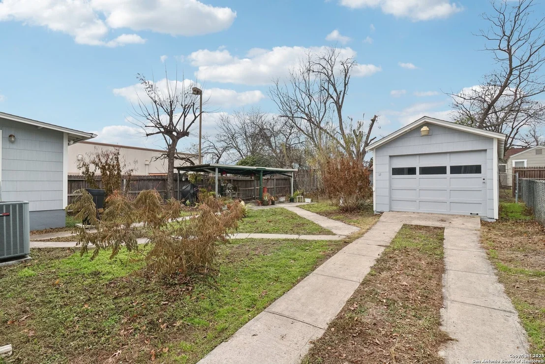Photo of 2319 RAMONA
