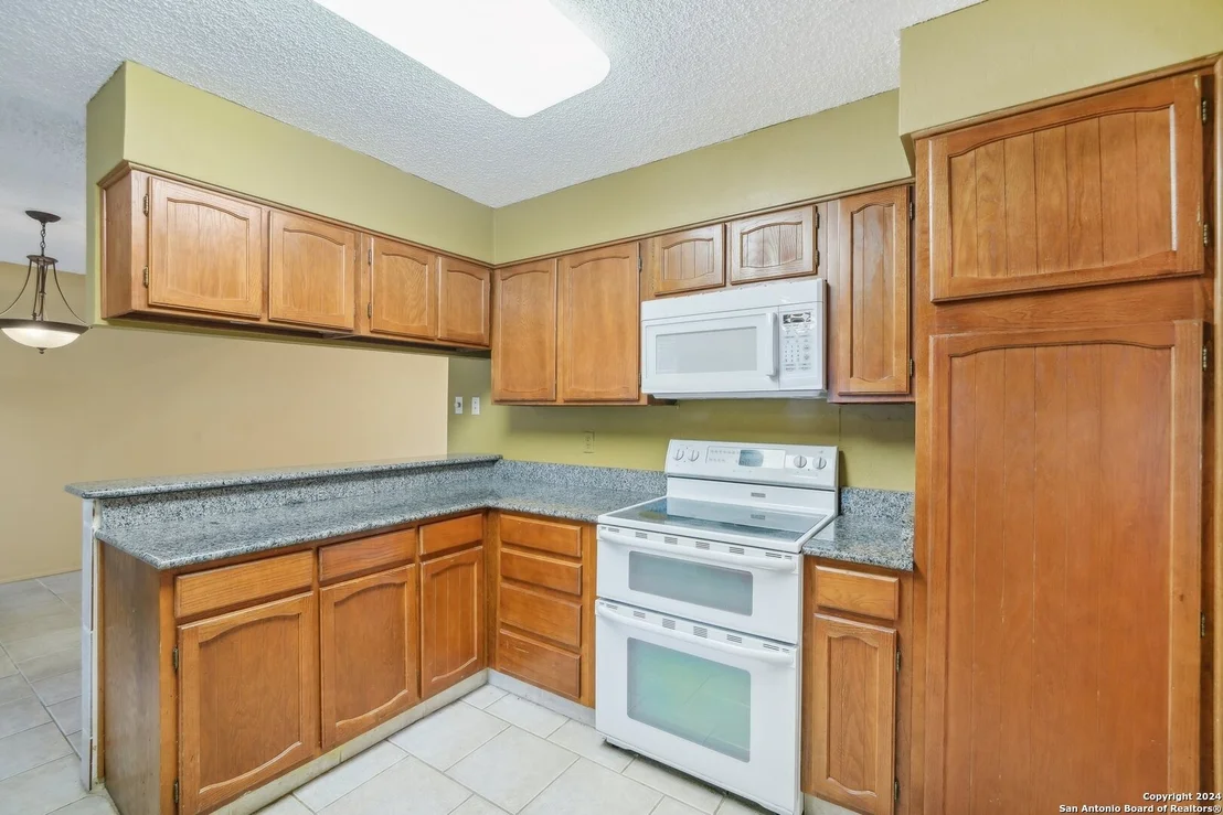 Photo of 13634 PEBBLE OAK DR