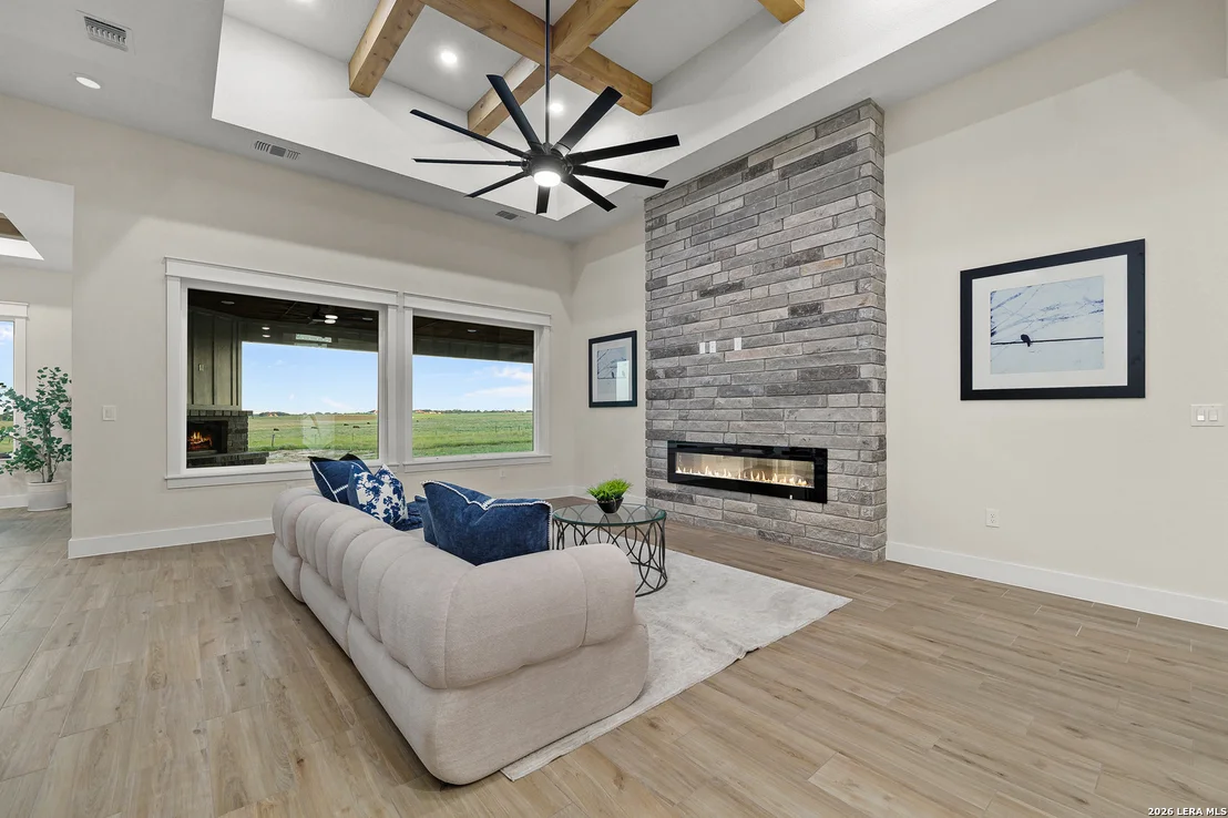 Photo of 116 Pioneer Dr