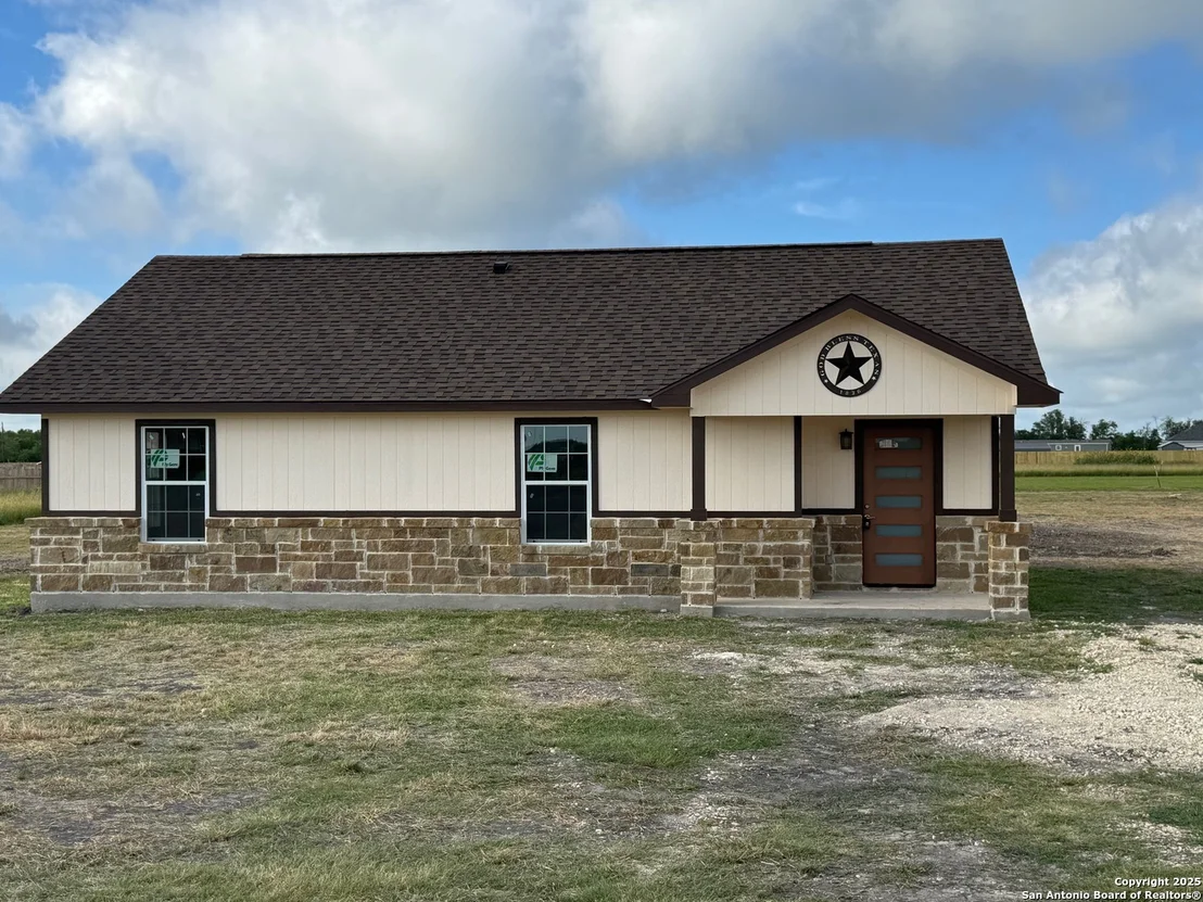 Photo of 450 County Road 679