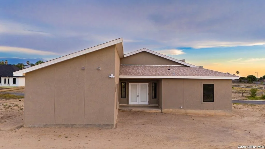 Photo of 825 Ceniza Dr.
