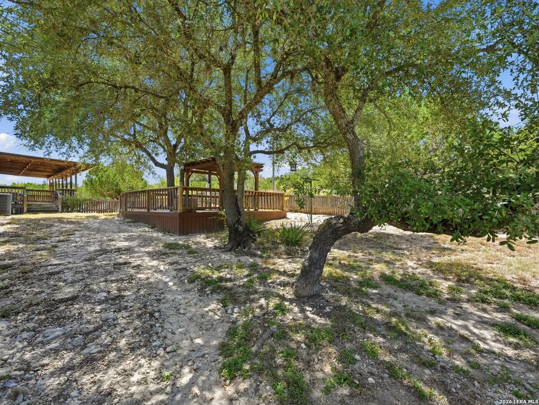 Photo of 412 Bear Springs Trl