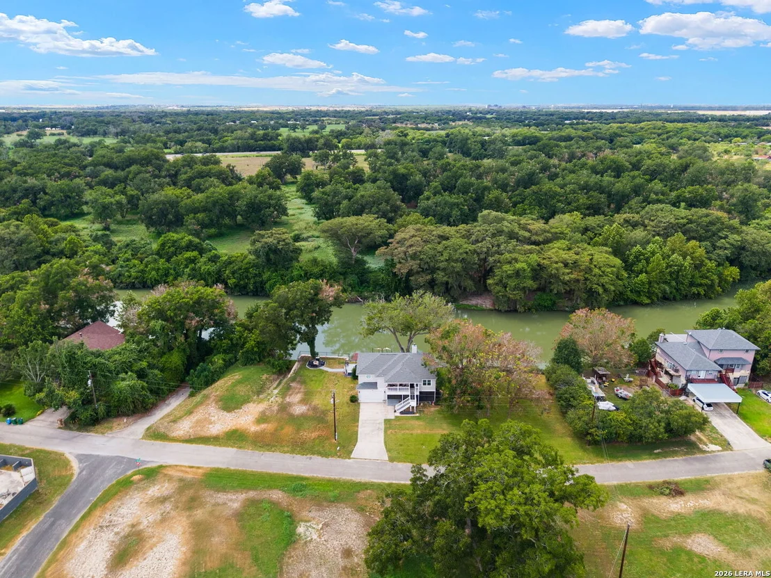 Photo of 34 river oak