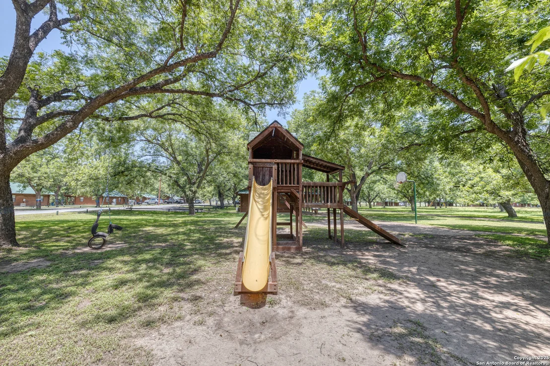 Photo of 90 Johnny Seibert Ln