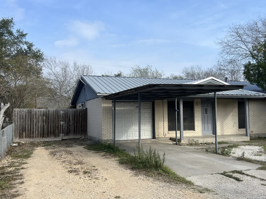 Photo of 803 Continental
