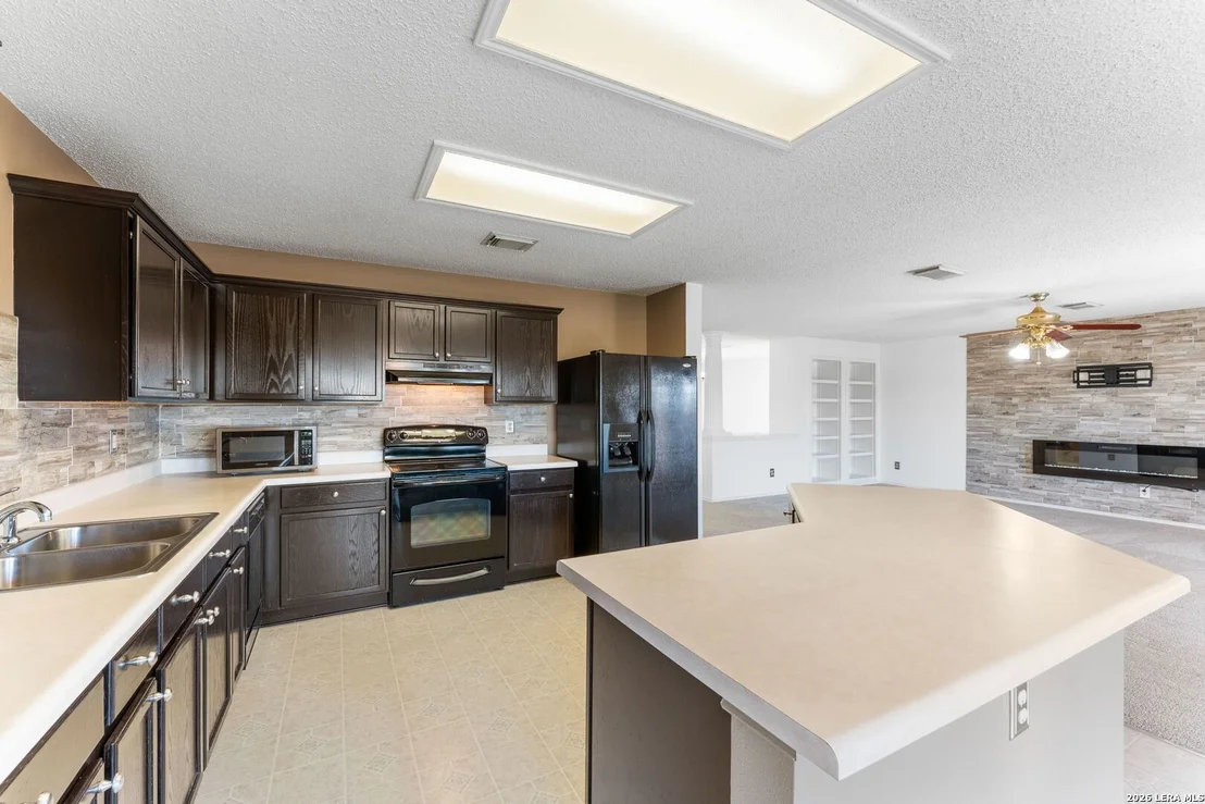 Photo of 1632 Willow Top