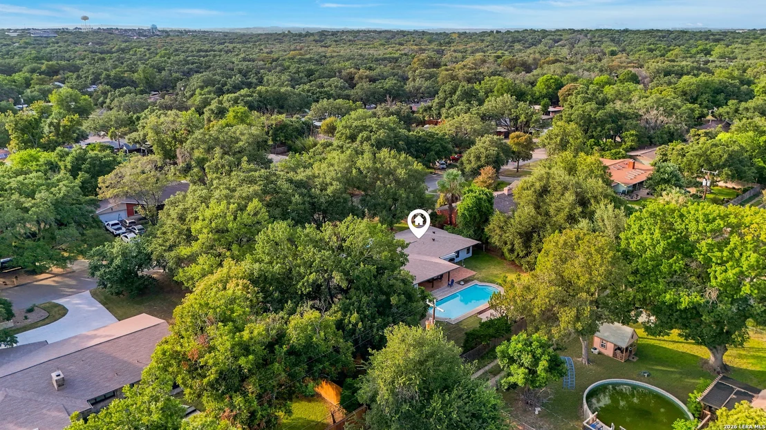 Photo of 204 Gardenview