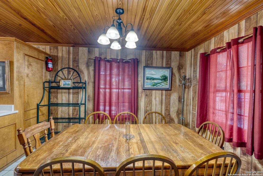 Photo of 31 LAUREL LN