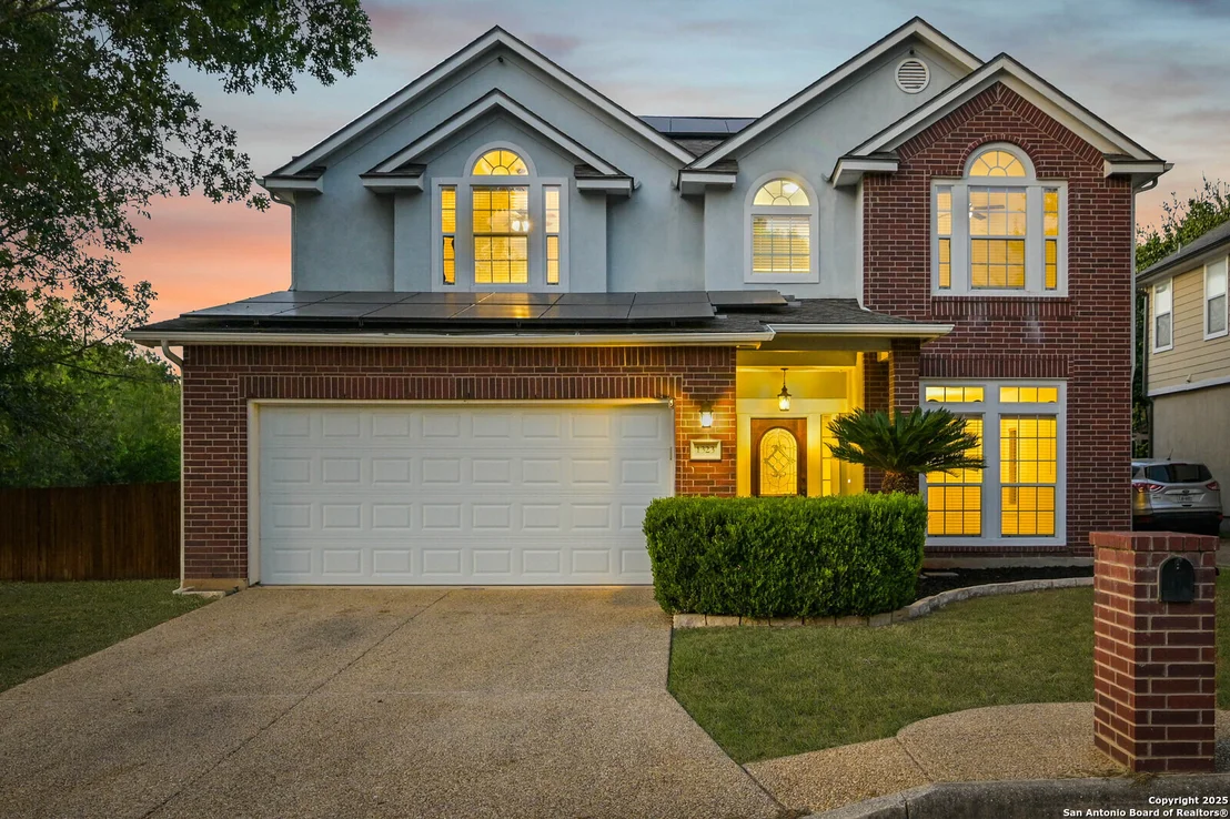 Photo of 1323 Brook Bluff