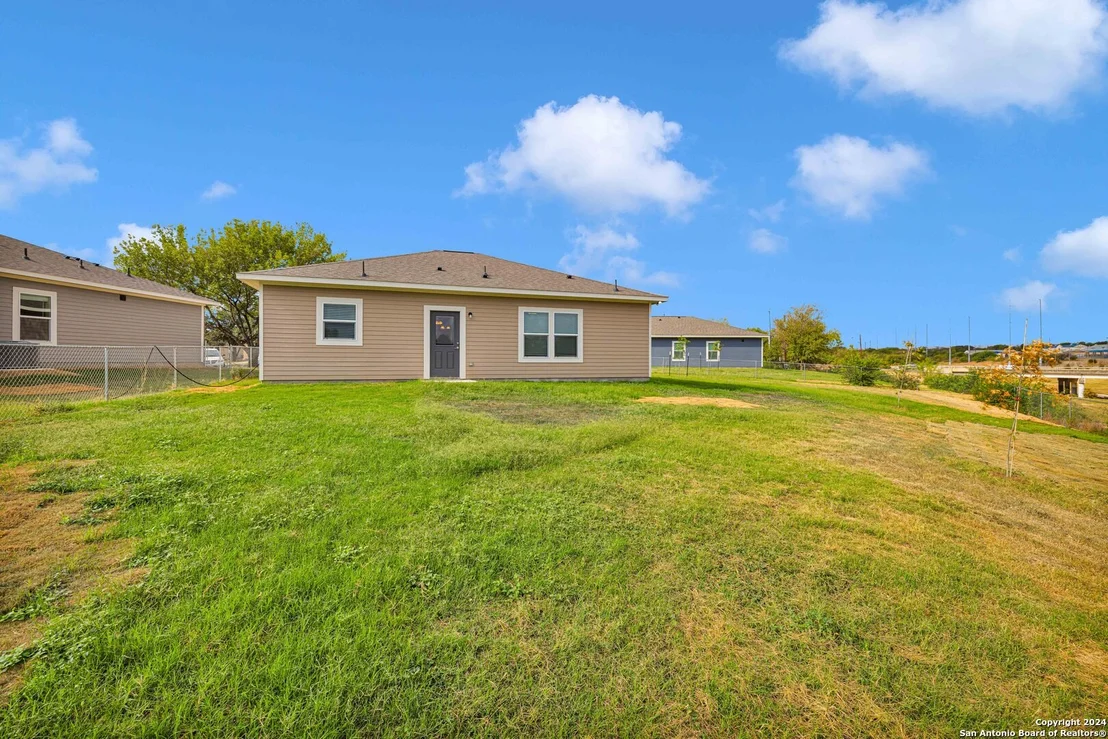 Photo of 518 PRECIOUS DR