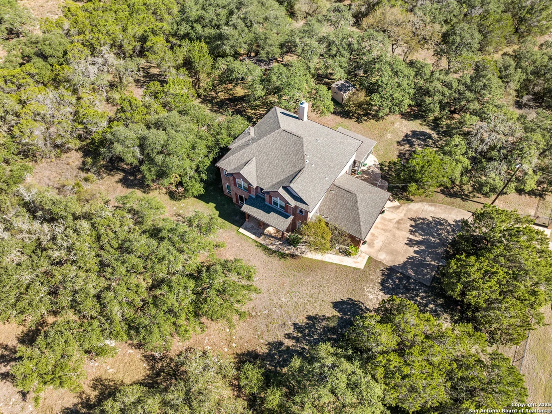 Photo of 577 River Chase