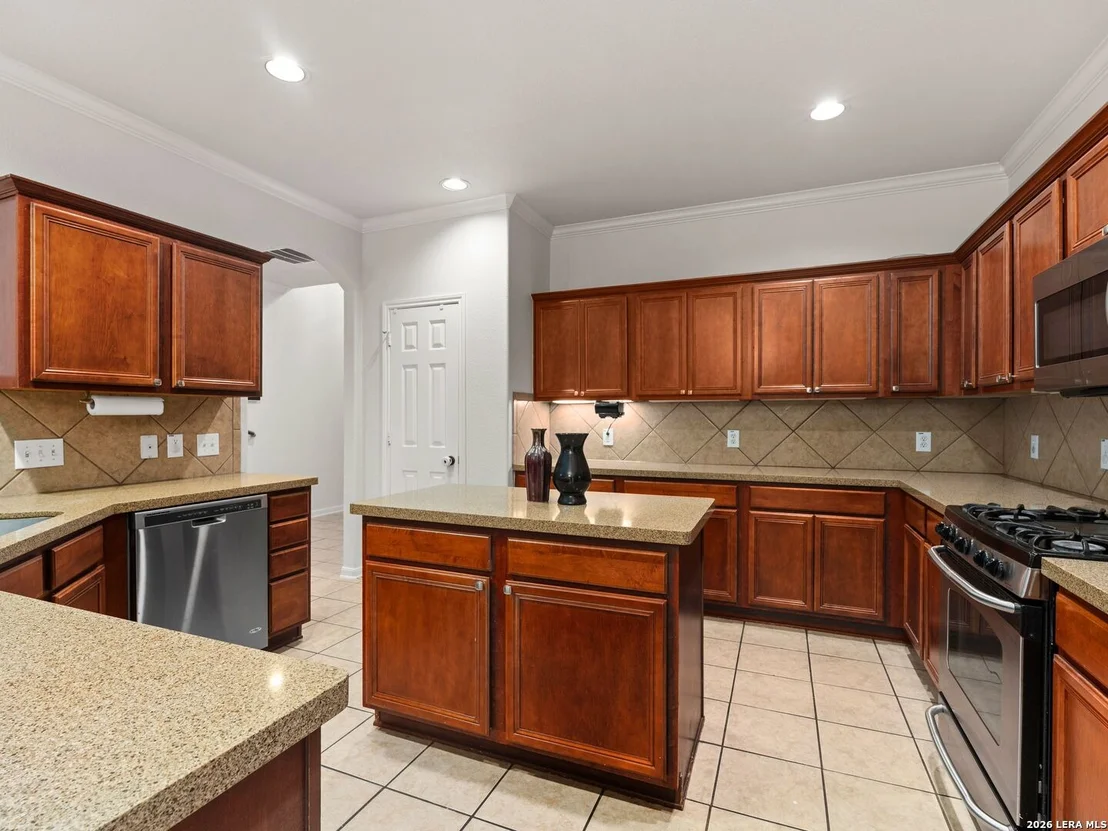 Photo of 703 STABLE GLEN DR