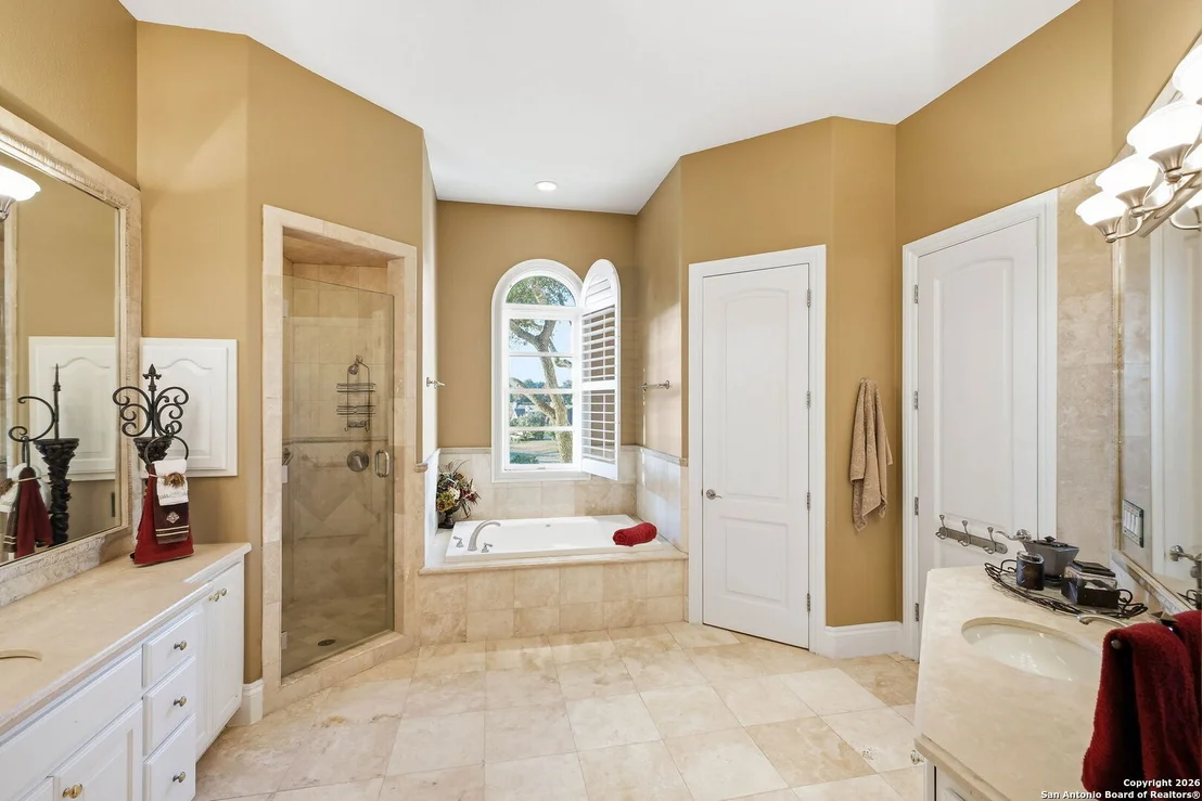 Photo of 2 Admirals Way