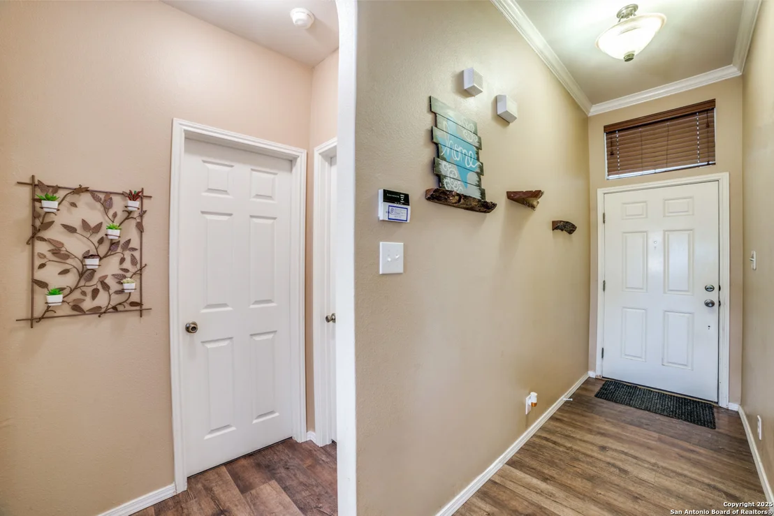 Photo of 9110 Feather Bluff