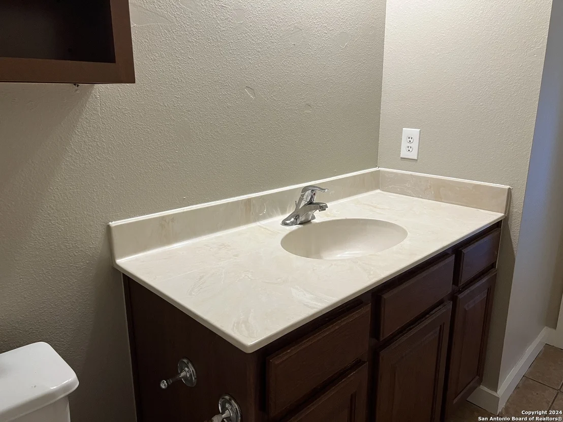 Photo of 430 WAXWING DR