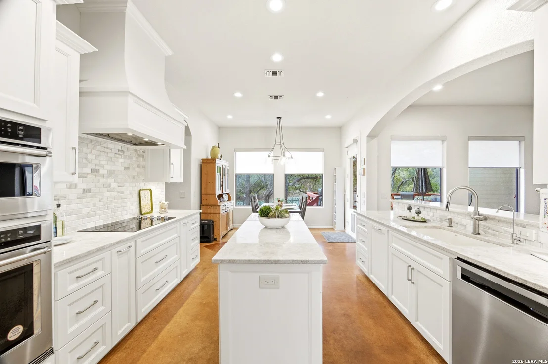 Photo of 541 Saxet Trail