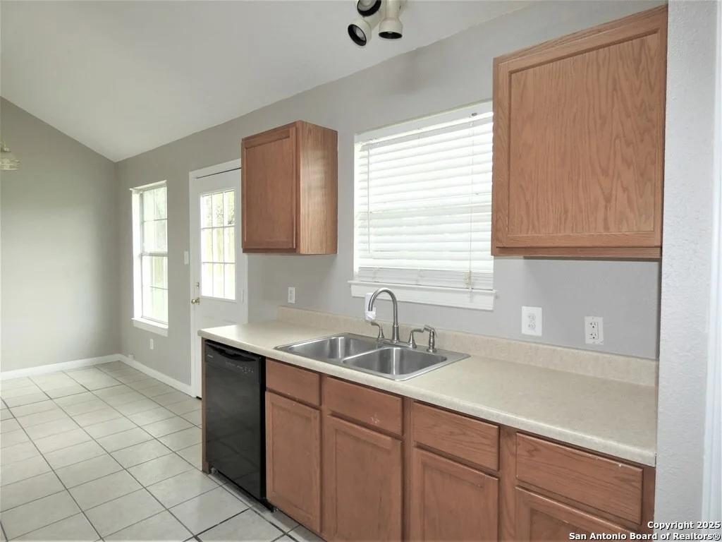 Photo of 1403 Toledo