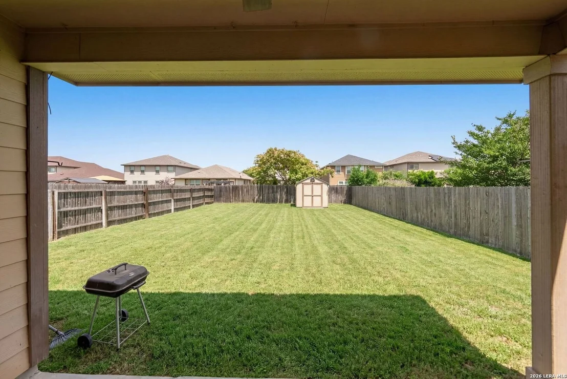 Photo of 2522 Middleground