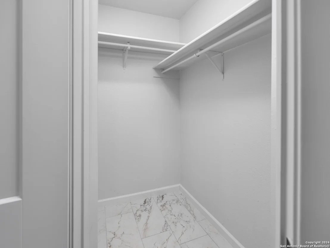 Photo of 7707 clear ridge