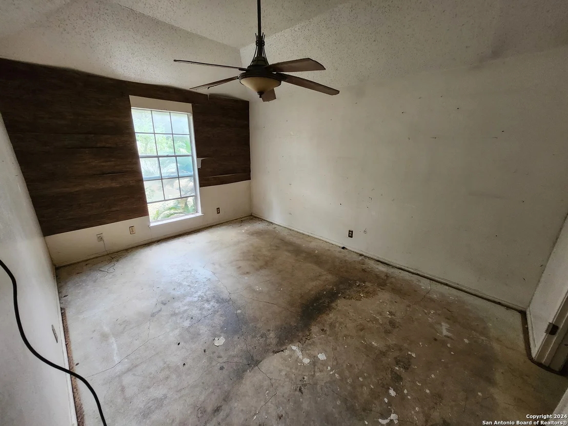 Photo of 11007 FOREST CROWN