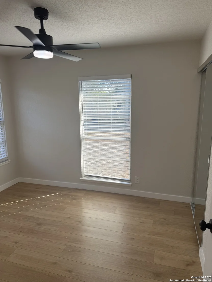 Photo of 5807 Stonybrook