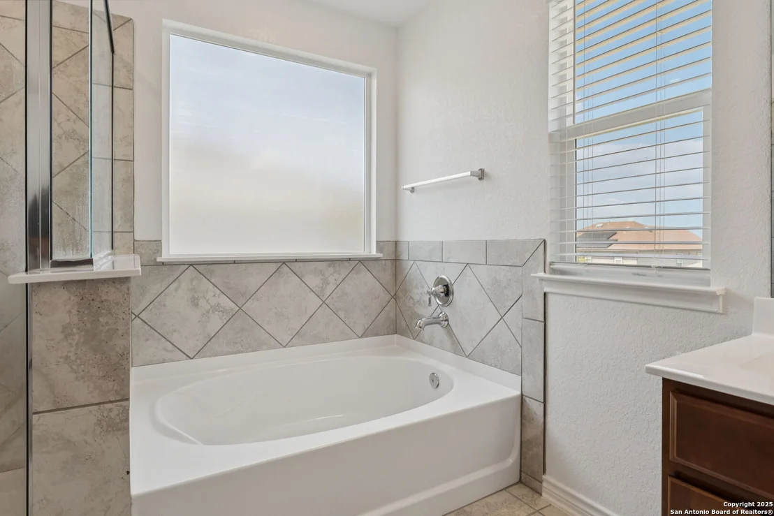 Photo of 8277 Assumption