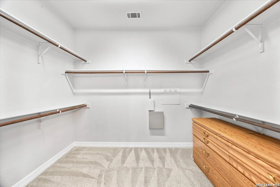 Photo of 430 White Cyn