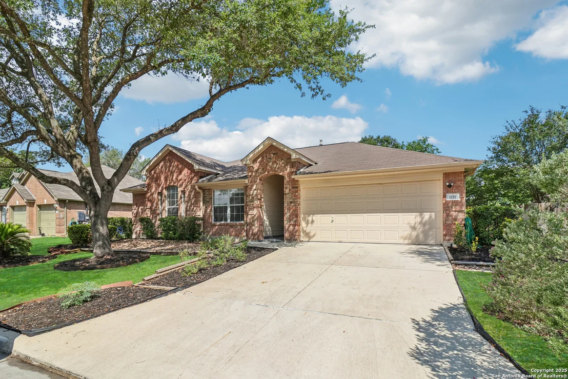Photo of 1117 Rivertree Dr.