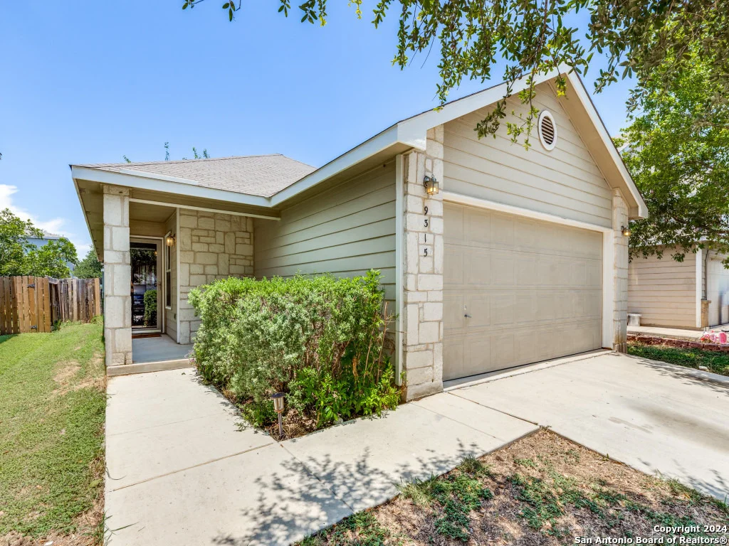 Photo of 9315 SILVER VISTA