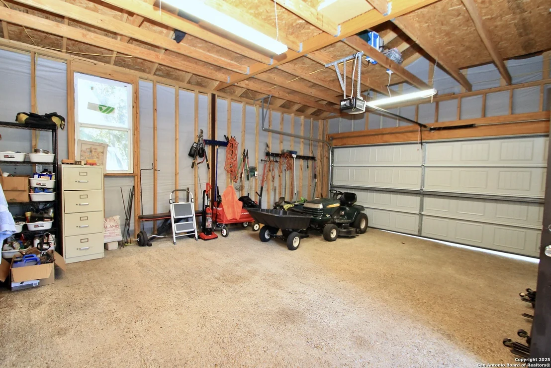 Photo of 1102 Mendelin