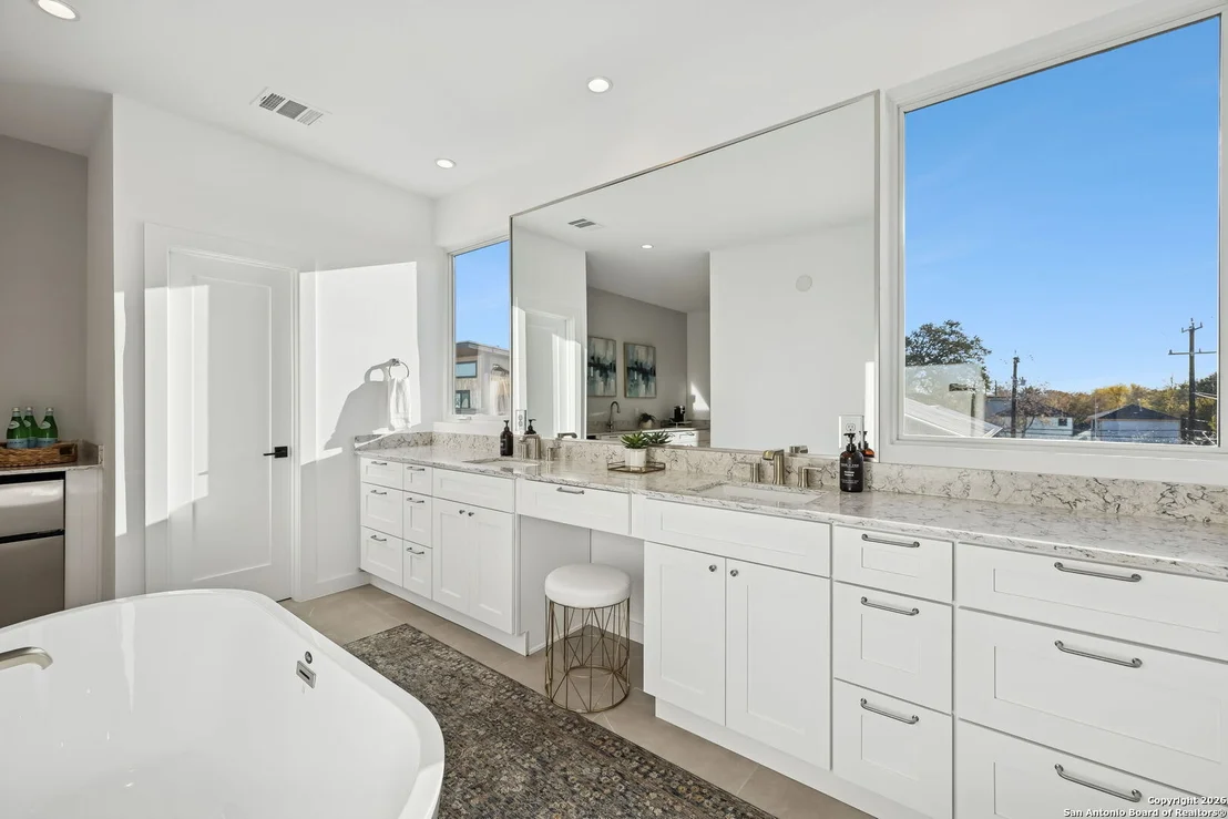 Photo of 502 McMonigal
