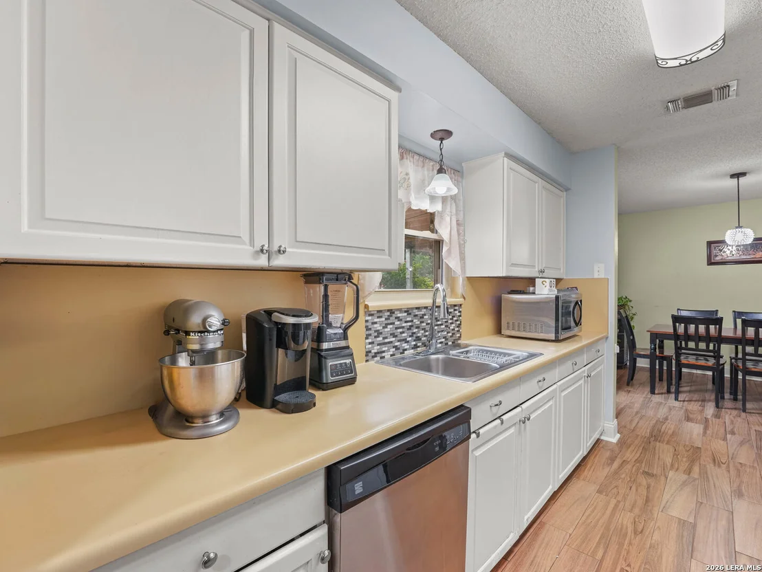 Photo of 118 CYPRESS FALLS DR