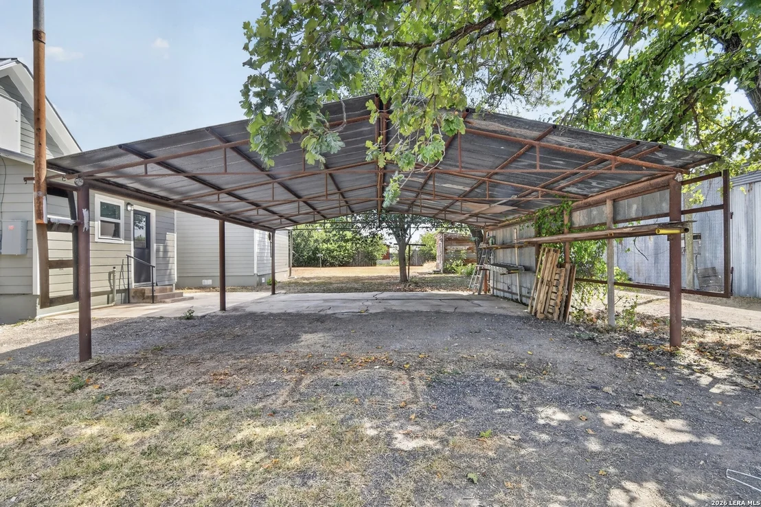 Photo of 285 Avenue I