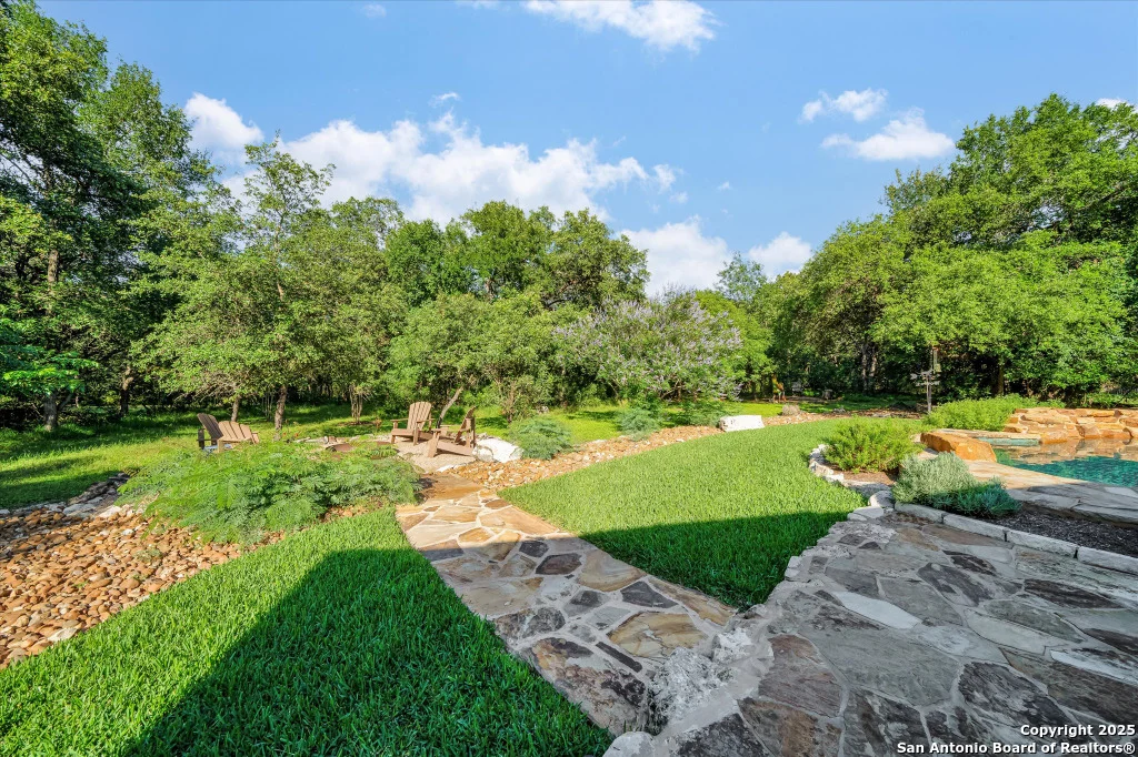 Photo of 955 RIVERFOREST DR
