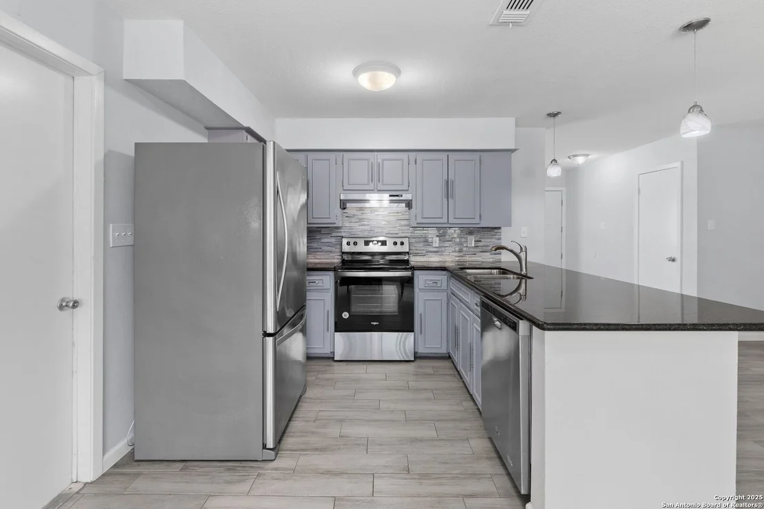 Photo of 6818 Forest Meadow