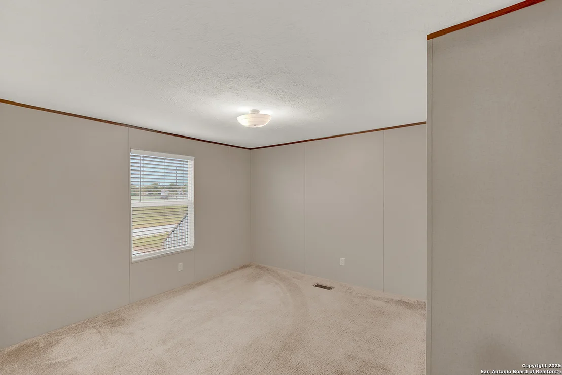 Photo of 1640 WOSNIG RD