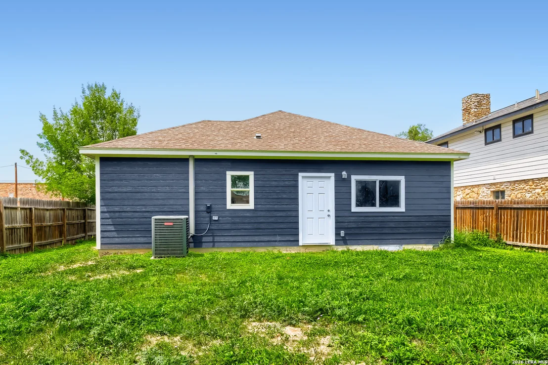 Photo of 722 GROSVENOR